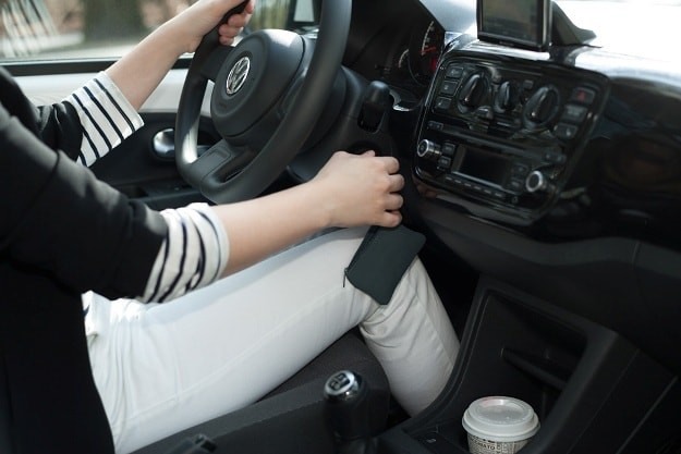 5 sai lầm thường gặp khi lái xe dễ gây tai nạn của các chị em và đây là các cách sửa sai để phụ nữ lái xe ngon lành, thành thạo-1