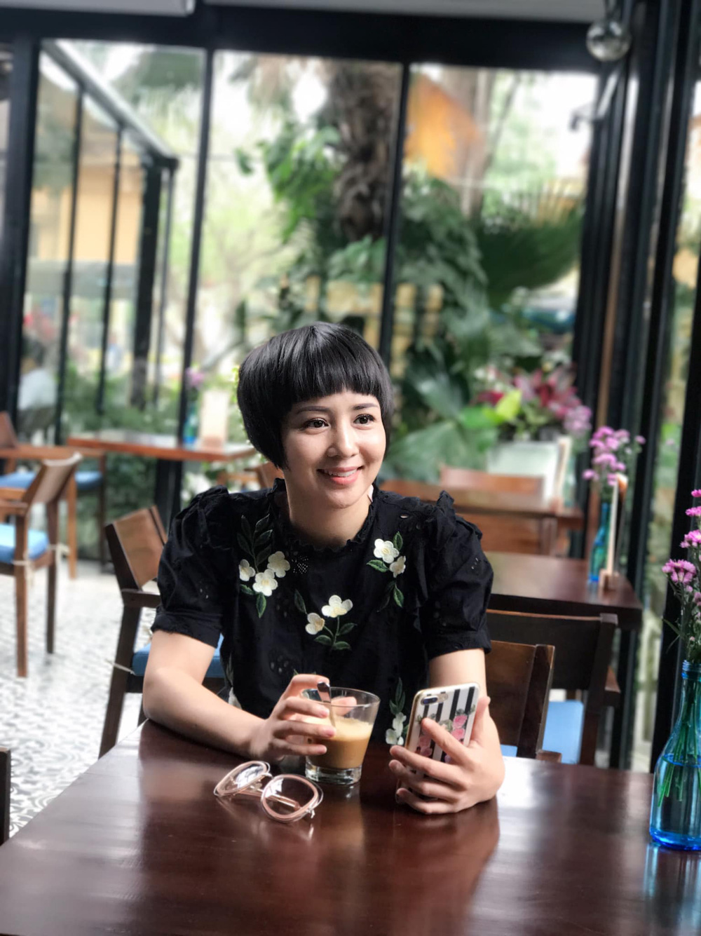 Cô gái vàng Thúy Hiền: Bị đồn yêu trai trẻ kém 10 tuổi và 2 cuộc hôn nhân ở tuổi 44-8