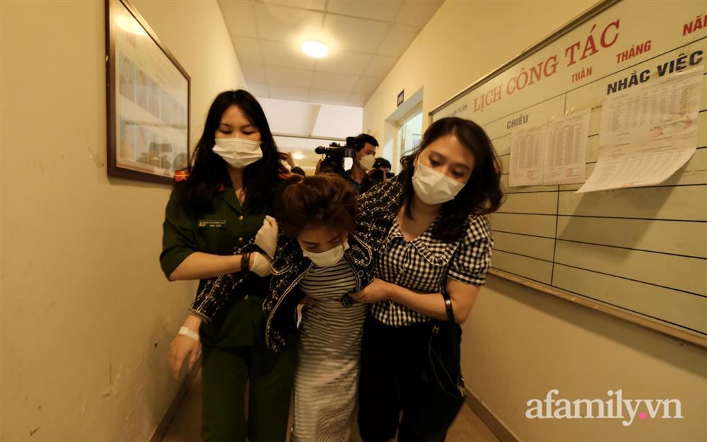 Vụ cháy nhà 6 người thương vong ở Hà Nội: Nghi phạm vờ mang thai để níu kéo tình cảm, liên tục ngất xỉu không hợp tác với công an-6