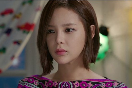 Chồng giàu ruồng bỏ tôi lấy vội chú U50, đêm tân hôn chết lặng được đưa một thứ