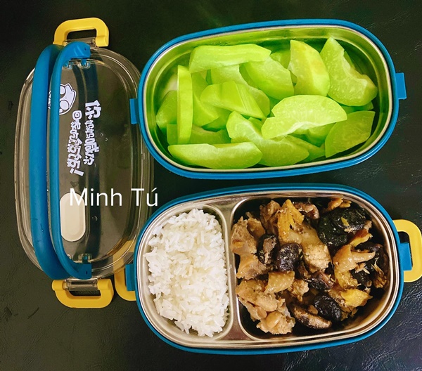 Cô gái Phú Thọ đảm đang chăm chồng, thực đơn hộp cơm mùa dịch ông xã mang đi làm ngon hết nước chấm-3