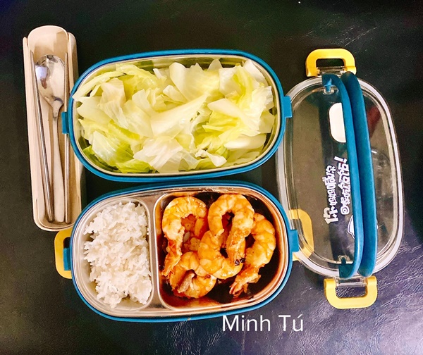 Cô gái Phú Thọ đảm đang chăm chồng, thực đơn hộp cơm mùa dịch ông xã mang đi làm ngon hết nước chấm-9