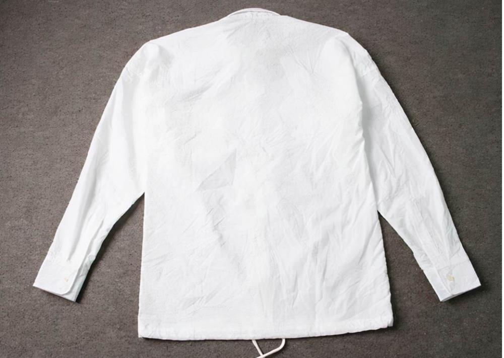 Quần áo gấp nếp trông thật xấu xí! Hướng dẫn bạn mẹo làm phẳng quần áo nhăn nhúm mà không&nbsp;cần bàn ủi, rất đơn giản và tiện lợi-1