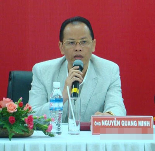 Đại gia showbiz 3 năm 3 đám cưới, 50 tuổi lên xe bông với siêu mẫu kém 28 tuổi-1