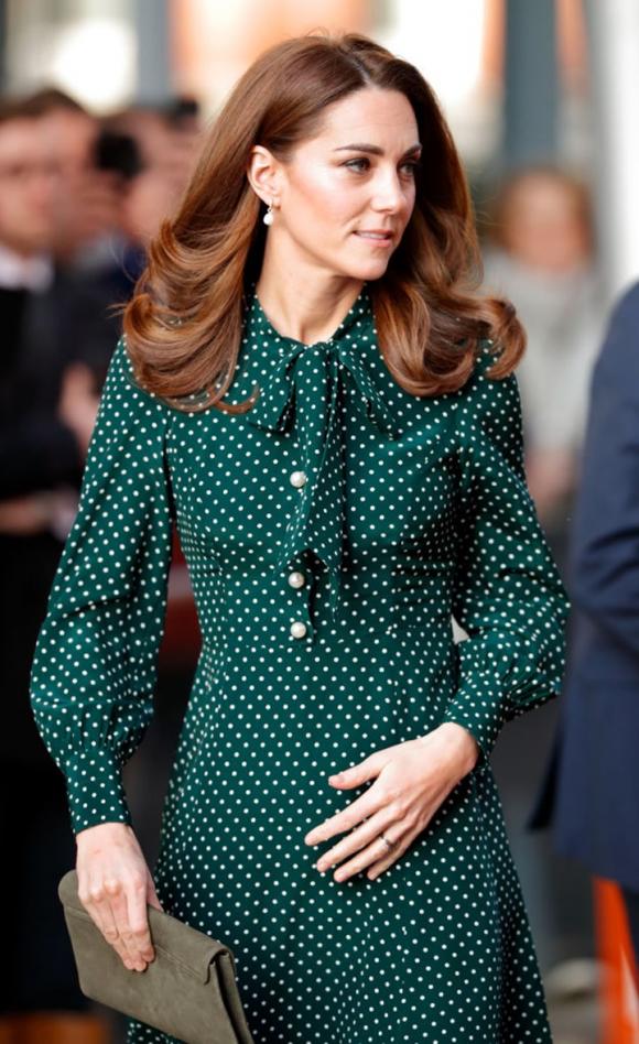 Đụng hàng Công nương Lọ Lem”, Kate Middleton lép vế hay sẽ tỏa sáng như nữ hoàng?-2