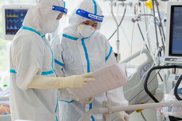 Hà Nội qua đỉnh Covid-19 hơn 10 ngày, chống dịch sẽ thay đổi thế nào?-3