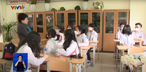 Cô Hiệu trưởng trường THPT chuyên Hà Nội - Amsterdam: Vì chúng ta cần tiếp tục phải sống, phải tiếp tục động viên gia đình-1