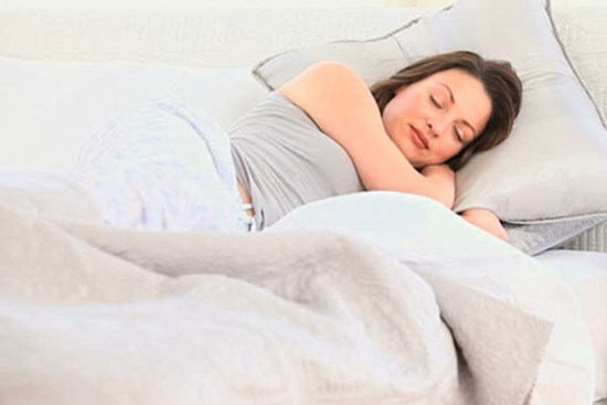 Những người có tiềm năng trường thọ không làm 4 điều trước khi đi ngủ, bạn có thể làm được 2 điều cũng là tốt