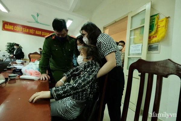 Thông tin sốc về nữ nghi phạm điên tình đốt nhà trọ ở Hà Nội: Đã có chồng con, chồng không hề hay biết vợ ngoại tình-1