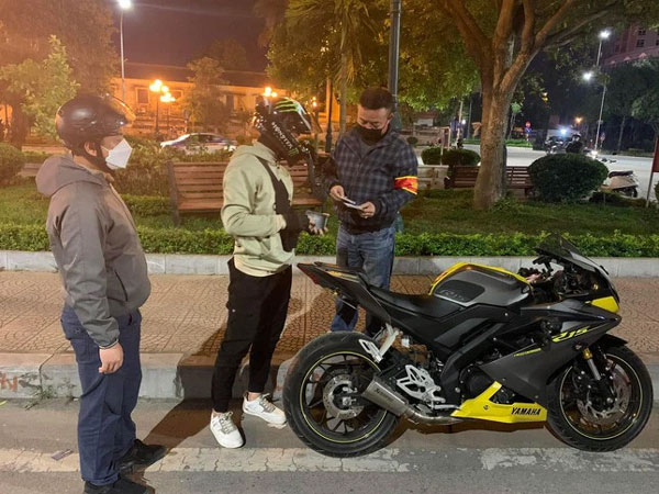 Cuộc vây bắt nhóm Tiktoker chạy xe phân khối lớn gây náo loạn đường phố Hà Nội trong đêm-2