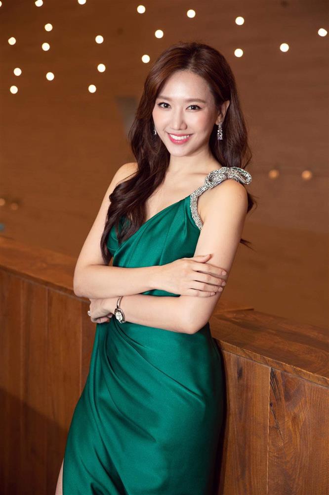 Ơn trời! Cuối cùng thì Hari Won cũng chịu chia tay màu tóc thảm họa diện suốt từ Tết đến giờ-9