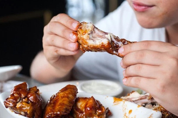 Cảnh báo 6 thói quen đoản mệnh trong ăn uống, đáng tiếc rất nhiều người mắc mà không biết-2