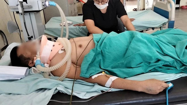 Diễn biến mới vụ người đàn ông bị đánh thập tử nhất sinh sau bữa nhậu tại VKS ở Hà Nội-1