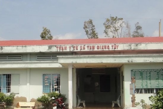 Bé gái 8 tháng tuổi ở Cà Mau bị tiêm nhầm vắc xin Covid-19