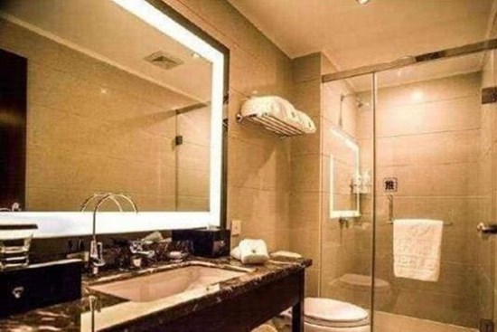 Khi ở trong khách sạn vào ban đêm, tại sao bạn nên cố gắng bật đèn nhà vệ sinh? Hầu hết mọi người không quan tâm