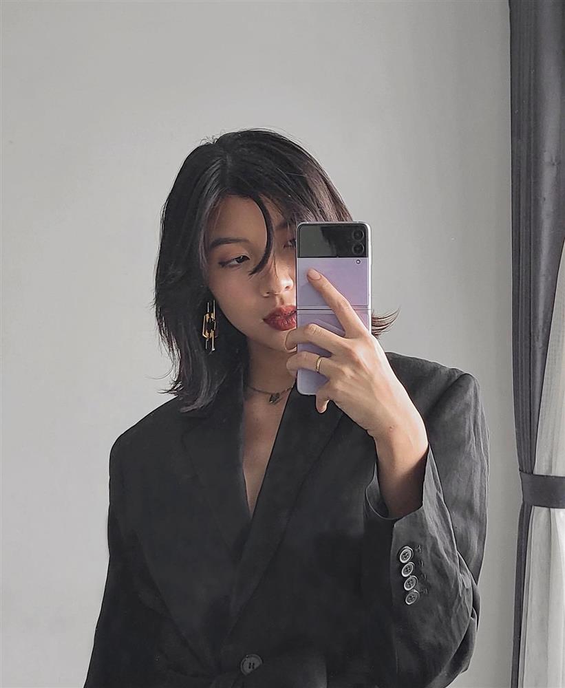 4 mốt tóc ngắn đang được quá nhiều sao Việt áp dụng: Lan Ngọc cắt tóc bob cơ bản thôi mà trẻ ra bao nhiêu-17