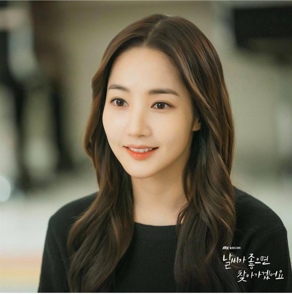 Park Min Young bị netizen chê tơi tả vì style một màu nhàm chám, dụi mắt 7749 lần cũng không bênh nổi-5