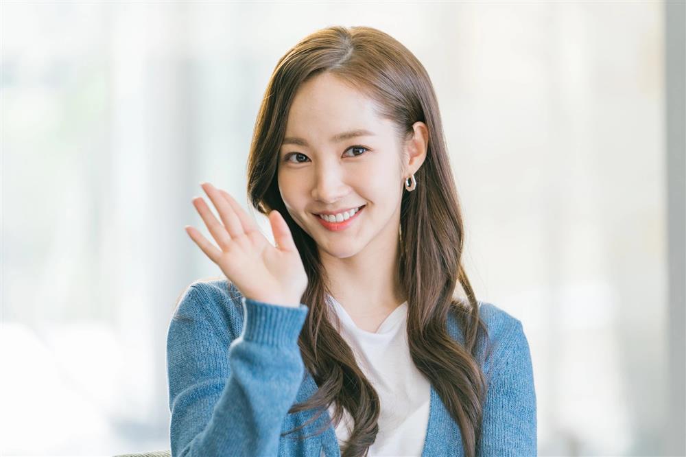 Park Min Young bị netizen chê tơi tả vì style một màu nhàm chám, dụi mắt 7749 lần cũng không bênh nổi-8