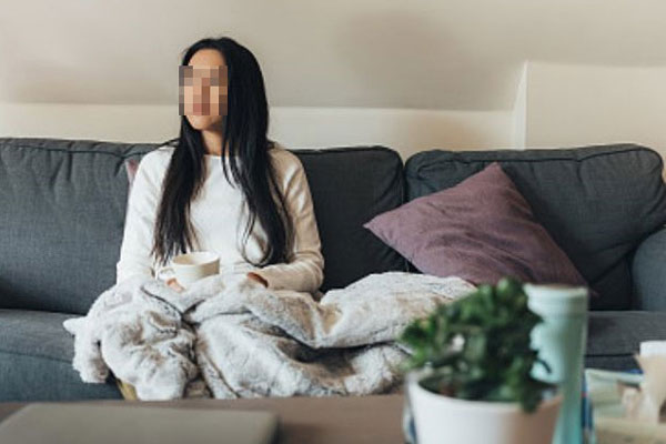 Chồng lương thấp đưa 5 triệu/tháng, đọc tin nhắn anh gửi vợ cũ tôi rụng rời-1