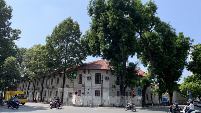 Hà Nội phá dỡ tòa nhà 100 tuổi xây cao ốc: Sẽ có 8B Lê Trực thứ hai?-2