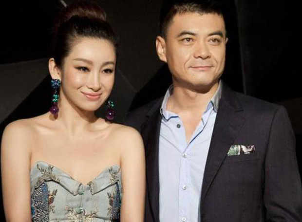 Nàng dâu hụt đáng thương nhất showbiz: Bị đại gia đá vì xấu nhất màn ảnh, suýt tiêu tan sự nghiệp vì con mắc bệnh oái oăm-10