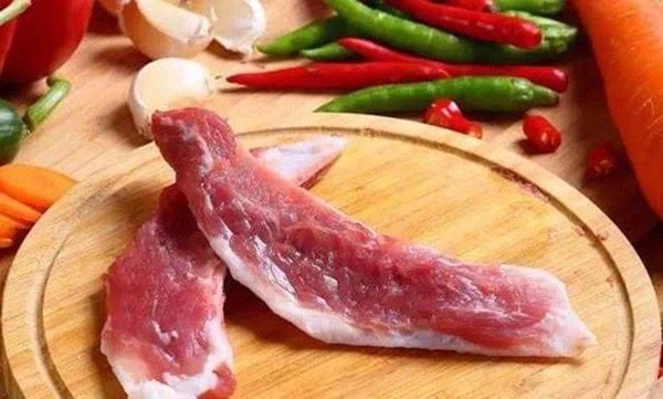 Bộ phận ngon nhất” của con lợn siêu giàu collagen và canxi, có tiền chưa chắc đã mua được-3