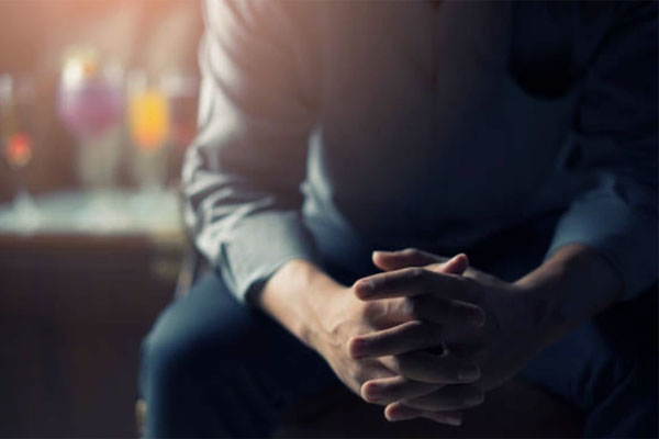 43 tuổi, một lần lỡ cùng bạn thân của vợ, tôi đau đớn tột cùng-1