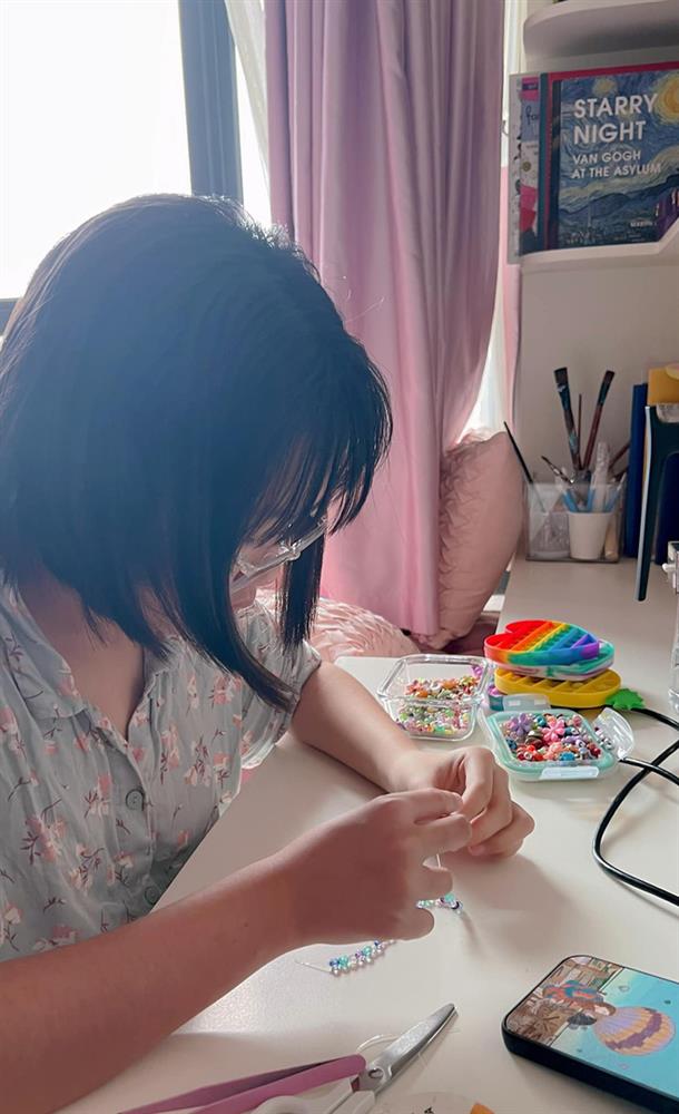 MC Diệp Chi - hành trình làm mẹ đơn thân đáng ngưỡng mộ: Vì con mẹ đã thuộc hết bài hit của BTS hay Twice, không cần con học giỏi hay làm gì cũng phải tốt-5