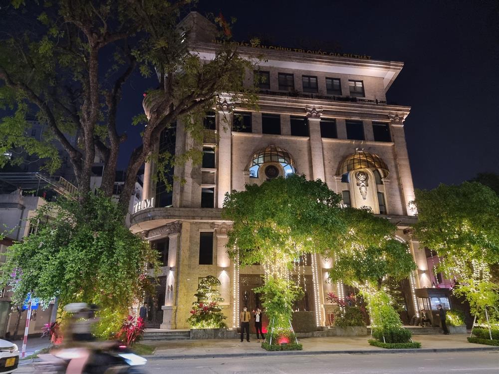 Cảnh sát xuất hiện tại trụ sở Tập đoàn Tân Hoàng Minh-1