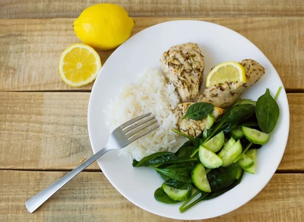 Phụ nữ càng già càng khó gầy: Sau tuổi 40 nếu có đủ 7 thói quen này đảm bảo chị em sẽ tăng tốc giảm cân, dáng đẹp như còn son rỗi-3