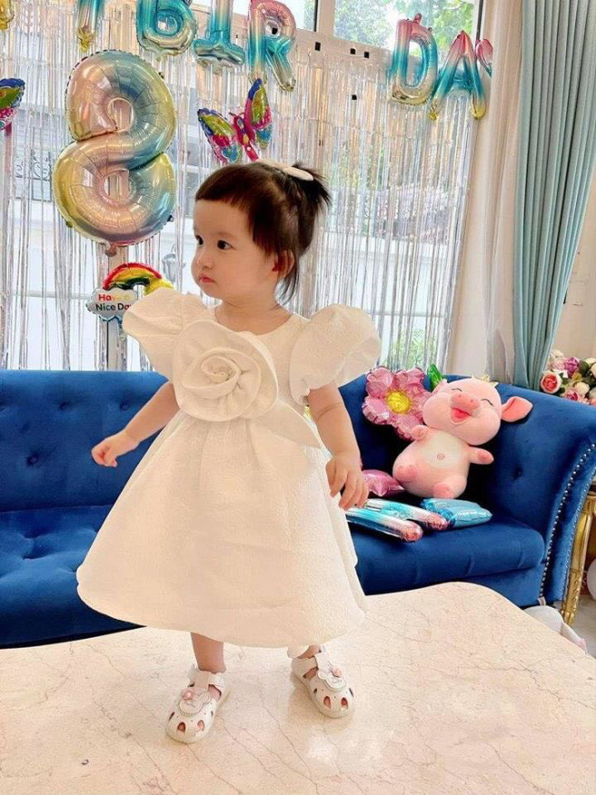 Hội sao Việt siêu giàu dạy con tiêu tiền: Người mua tặng con xe 3 tỷ, sắm túi hàng hiệu; người bắt con nằm đất, tiêu 20.000 nghìn/tháng-11