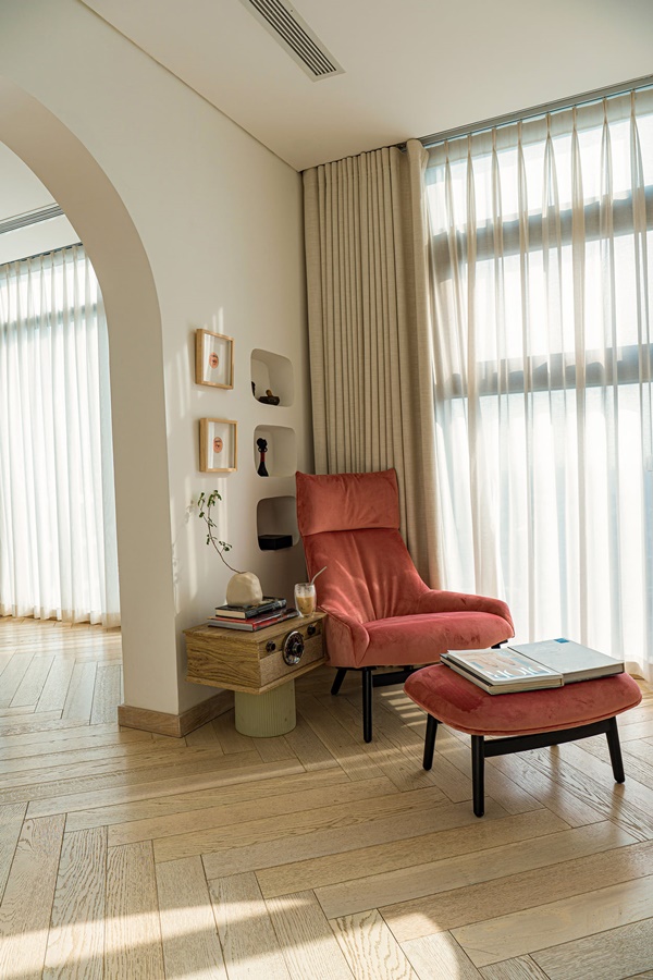Căn hộ penthouses 230m2 của chàng trai 30 tuổi sang xịn, view làm việc siêu đẹp không kém gì quán cà phê-12