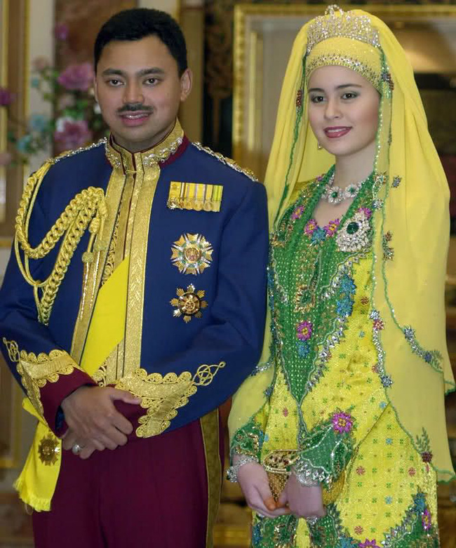 Đám cưới dát vàng với 2000 khách, Lọ Lem thường dân 17 tuổi lên xe hoa với Thái tử sống thế nào trong 18 năm trở thành người Hoàng gia?-4