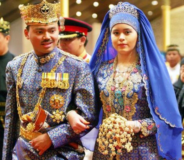 Đám cưới dát vàng với 2000 khách, Lọ Lem thường dân 17 tuổi lên xe hoa với Thái tử sống thế nào trong 18 năm trở thành người Hoàng gia?-5