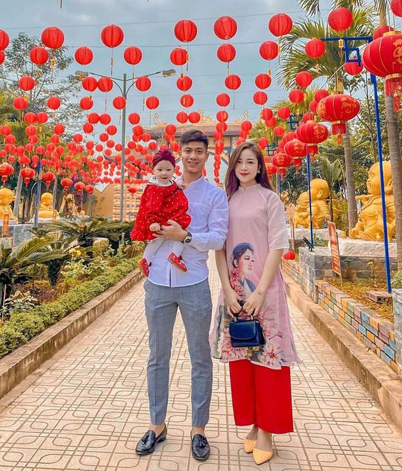 Vợ hạ sinh con thứ 2, không bên cạnh nhưng Văn Đức vẫn làm điều tuyệt vời này-4