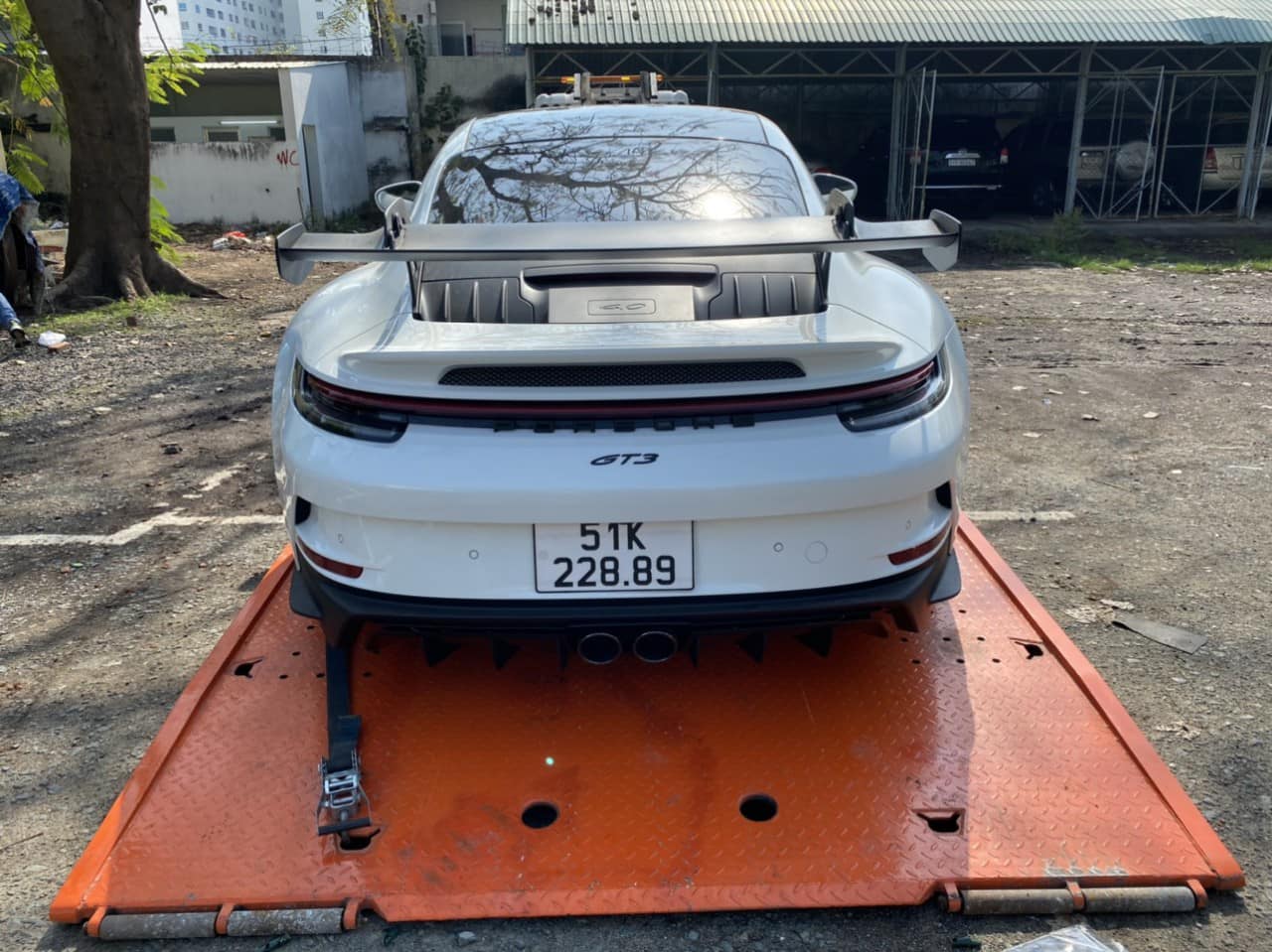 Đại gia cà phê Trung Nguyên sắm Porsche 911 GT3 2022 giống của Nguyễn Quốc Cường, vừa nhận xe đã gắn một chi tiết nhận diện-4