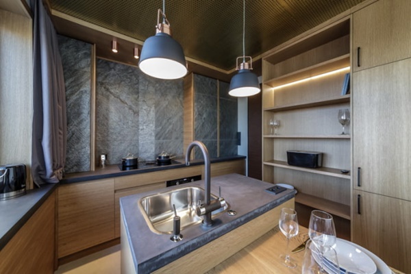 Cách bố trí hợp lý ánh sáng giúp&nbsp;không gian nhà bếp thêm ấm cúng-6