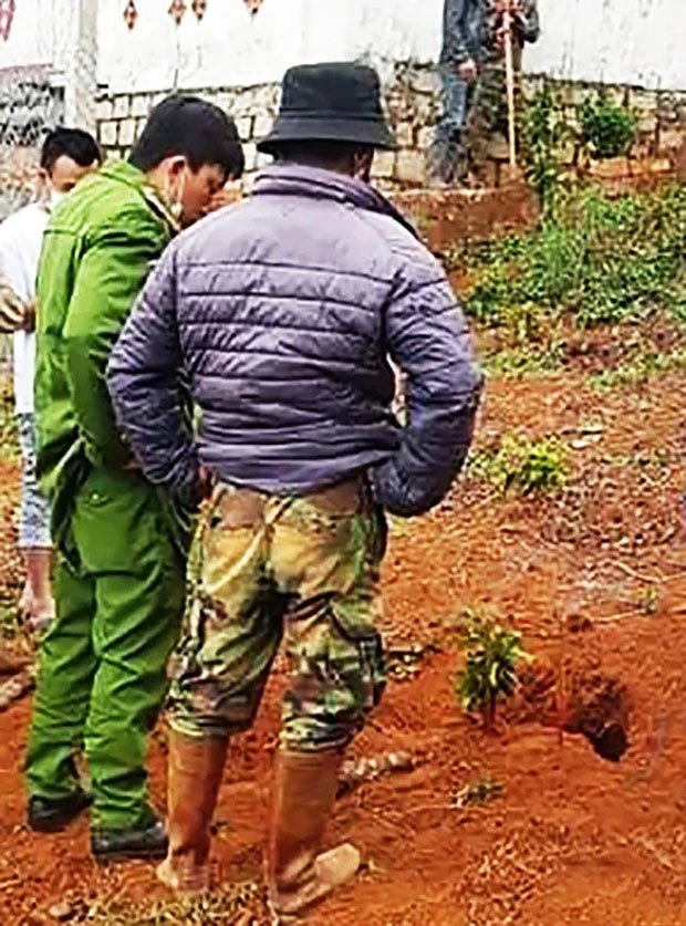 Mưa lớn làm phát lộ thi thể người vợ nghi bị chồng giết ở Đà Lạt-2