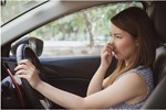 Bỏ ngay 10 thói quen xấu này khi lái xe ô tô nếu các chị em không muốn xế cưng nhanh hỏng-7