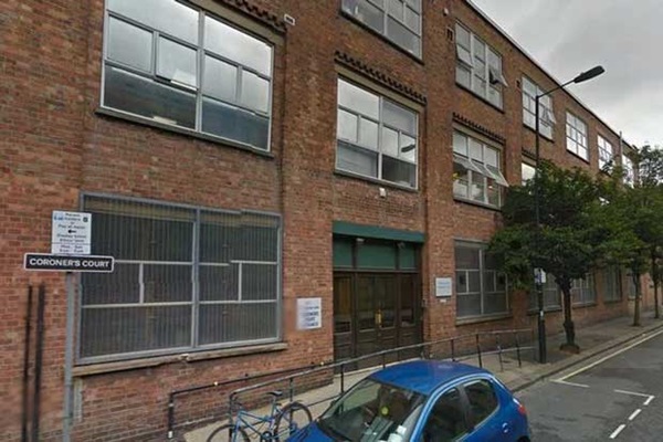 Gọi điện con gái không nhấc máy, bà ngoại đến nhà chứng kiến cảnh tượng đau lòng, cay xè mắt với câu nói trong lá thư để lại-3