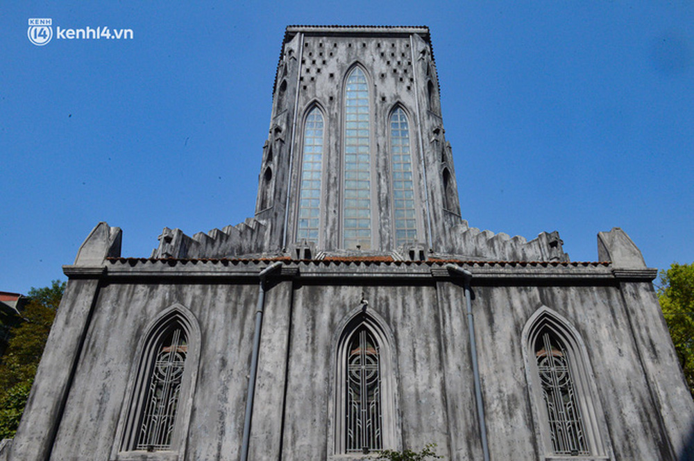 Người đứng đầu Nhà thờ Lớn Hà Nội chính thức lên tiếng về lớp áo mới khiến nhiều người xôn xao-5