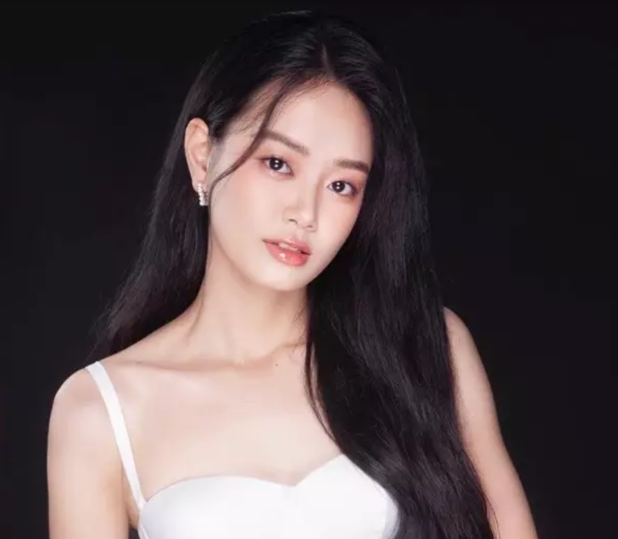 Nữ sinh đẹp như sao Hàn, mê bóng đá thi Miss World VN 2022-4