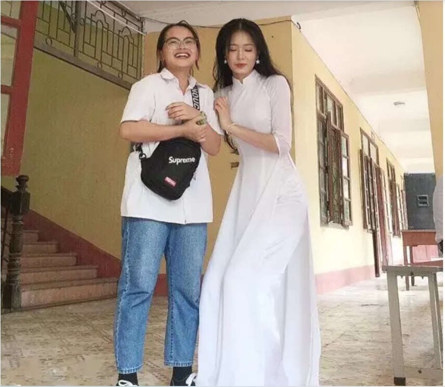 Nữ sinh đẹp như sao Hàn, mê bóng đá thi Miss World VN 2022-7