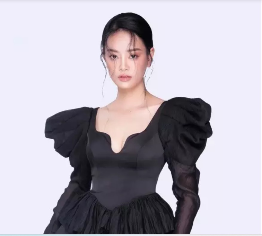 Nữ sinh đẹp như sao Hàn, mê bóng đá thi Miss World VN 2022-8