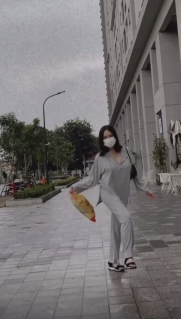 Diệu Nhi khoe eo con kiến hậu tin đồn sinh con, nhan sắc và body mẹ bỉm chuẩn chỉnh quá đi!-8