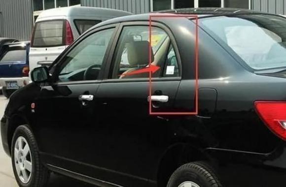 Sau nhiều năm lái xe, nhiều người vẫn không biết công dụng của cửa sổ tam giác của xe? Giờ biết cũng chưa là quá muộn-3