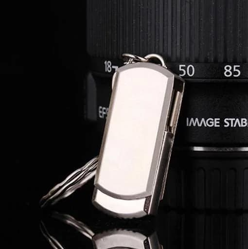 Sau nhiều năm lái xe, nhiều người vẫn không biết công dụng của cửa sổ tam giác của xe? Giờ biết cũng chưa là quá muộn-4