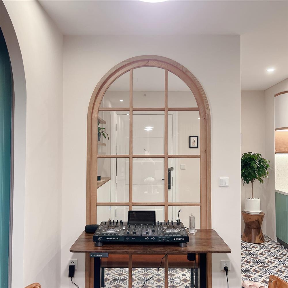 Ngôi nhà hiện đại với gam màu pastel, nhìn đã thấy thư thái và nhẹ nhàng-12