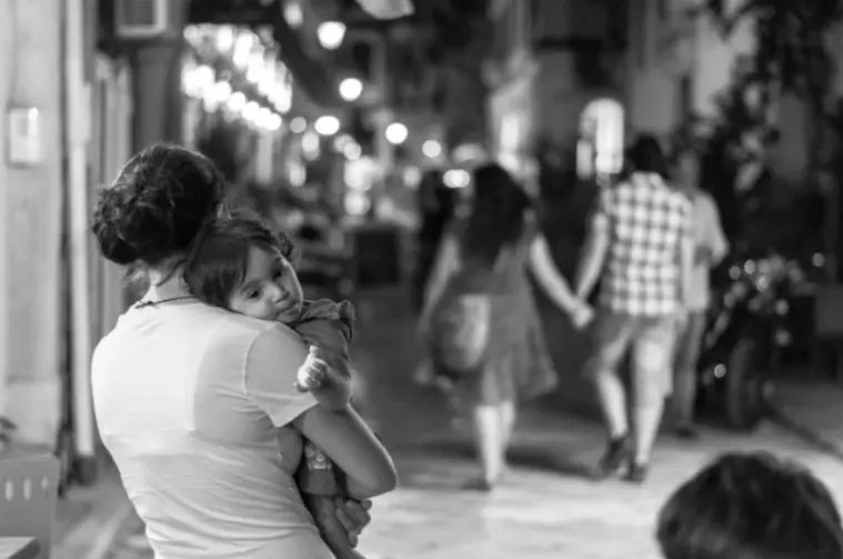 Quá tin chồng, tôi đã trao anh cho người đàn bà khác-1