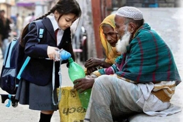 Sự khác biết giữa trẻ được nuôi dưỡng bởi người mẹ ăn mặc xuề xòa và người mẹ biết&nbsp;chưng diện, kết quả có thể khiến nhiều bà mẹ phải nhìn lại mình-4